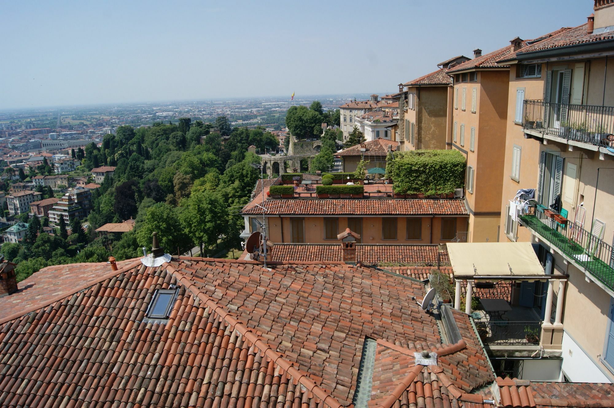 La Luna Blu In Old Town Bergamo Exterior photo