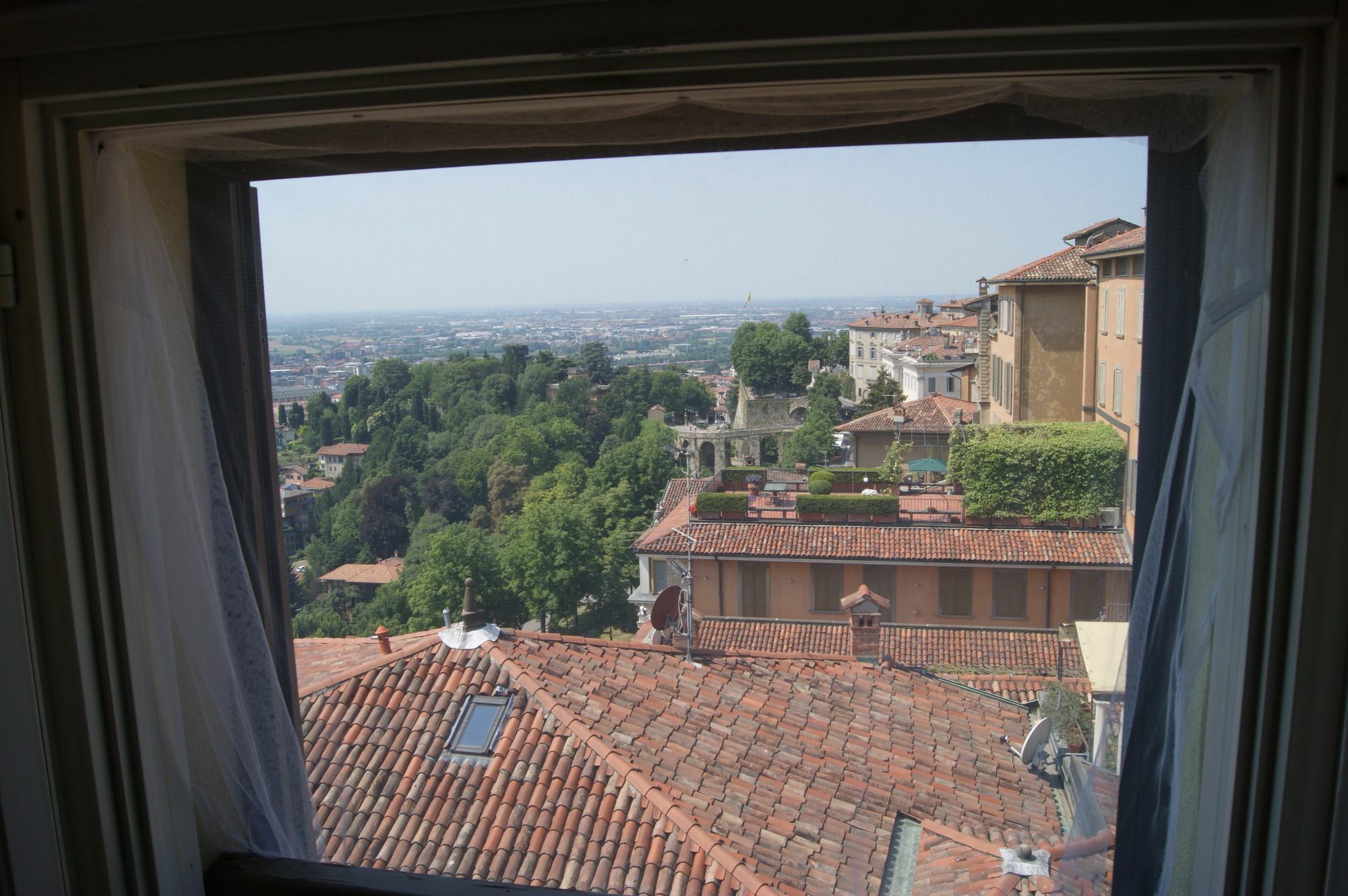 La Luna Blu In Old Town Bergamo Exterior photo